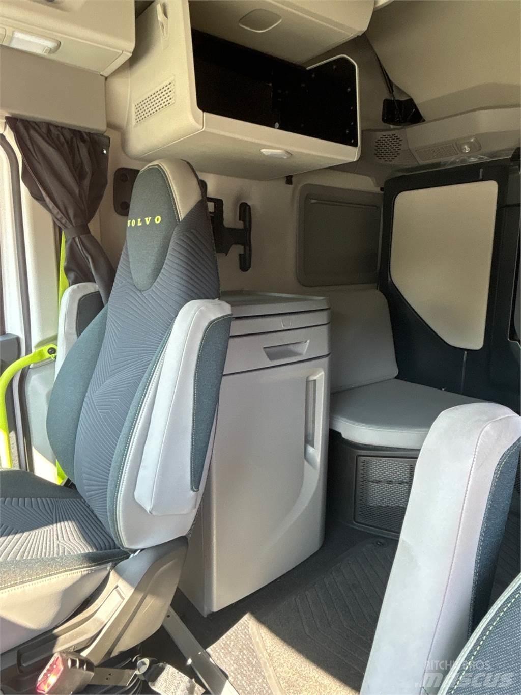 Volvo VNL64T860 Vlačilci