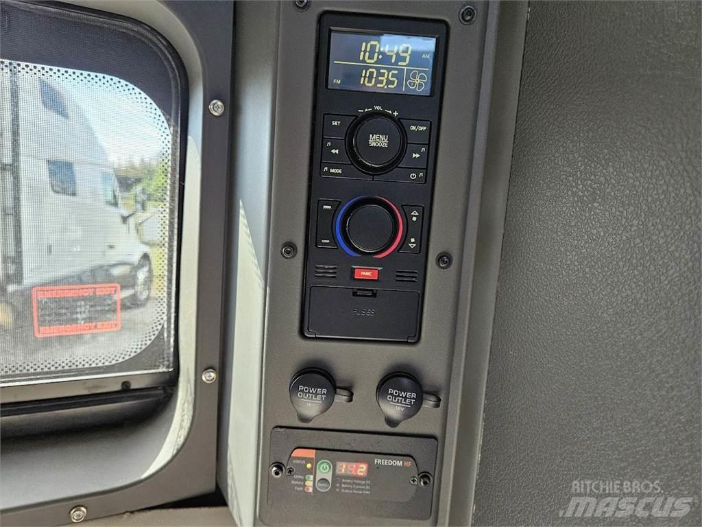 Volvo VNL64T860 Vlačilci