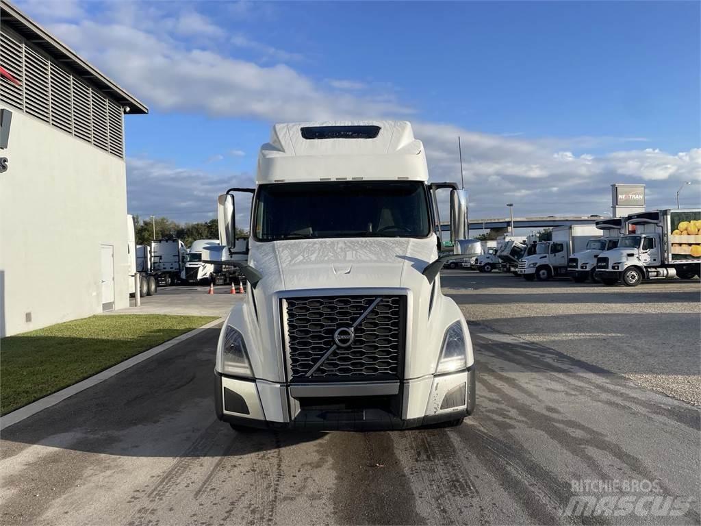 Volvo VNL64T860 Vlačilci