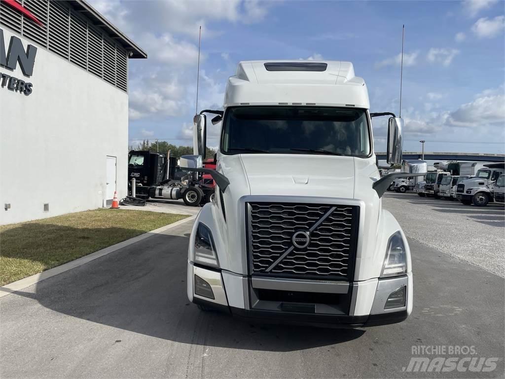 Volvo VNL64T860 Vlačilci