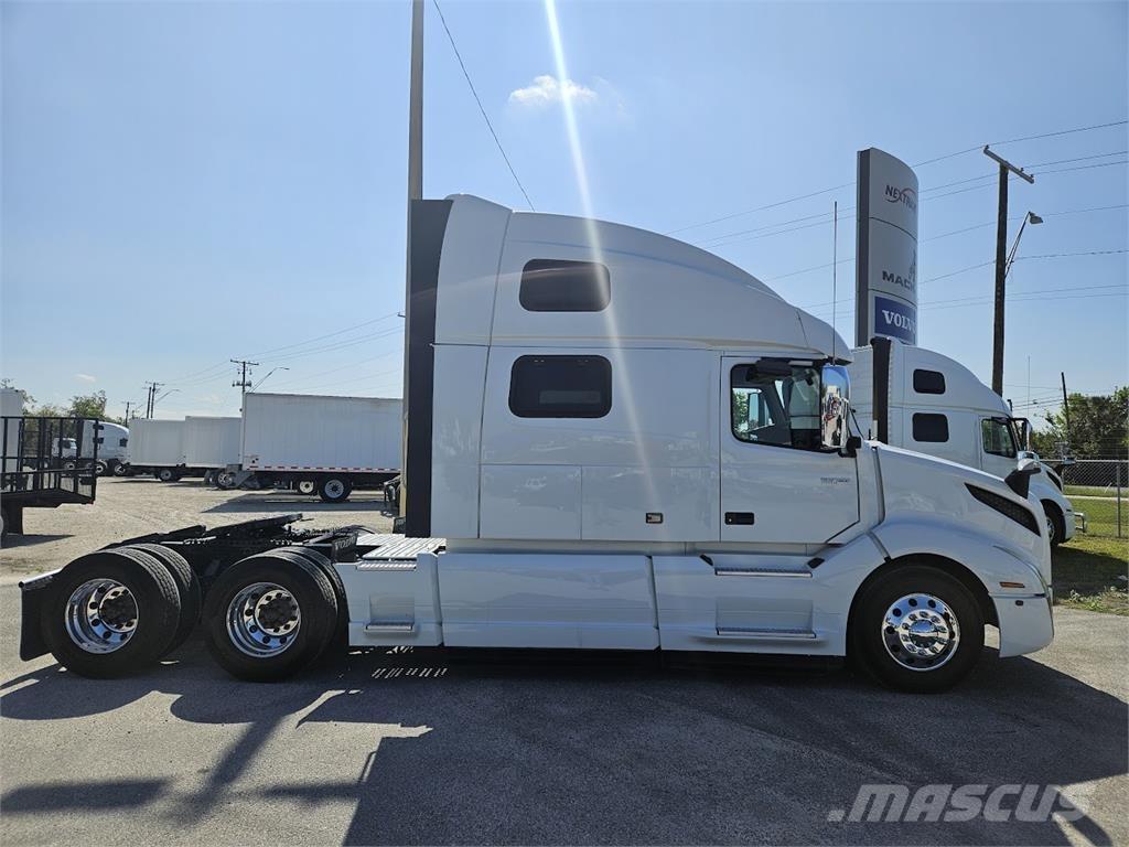 Volvo VNL64T860 Vlačilci