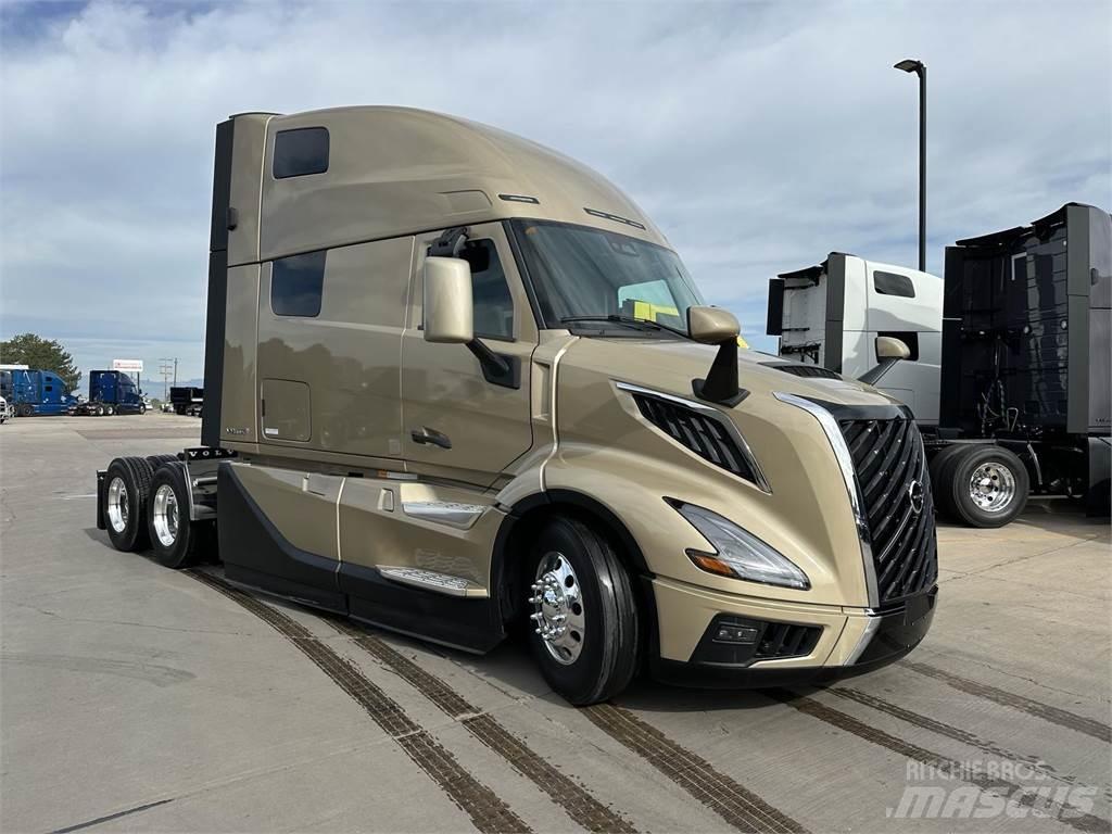 Volvo VNL64T860 Vlačilci
