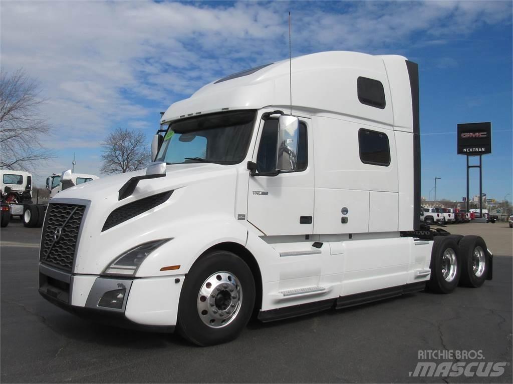Volvo VNL64T860 Vlačilci