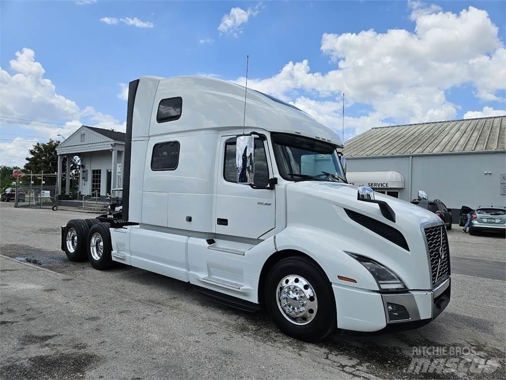 Volvo VNL64T860 Vlačilci