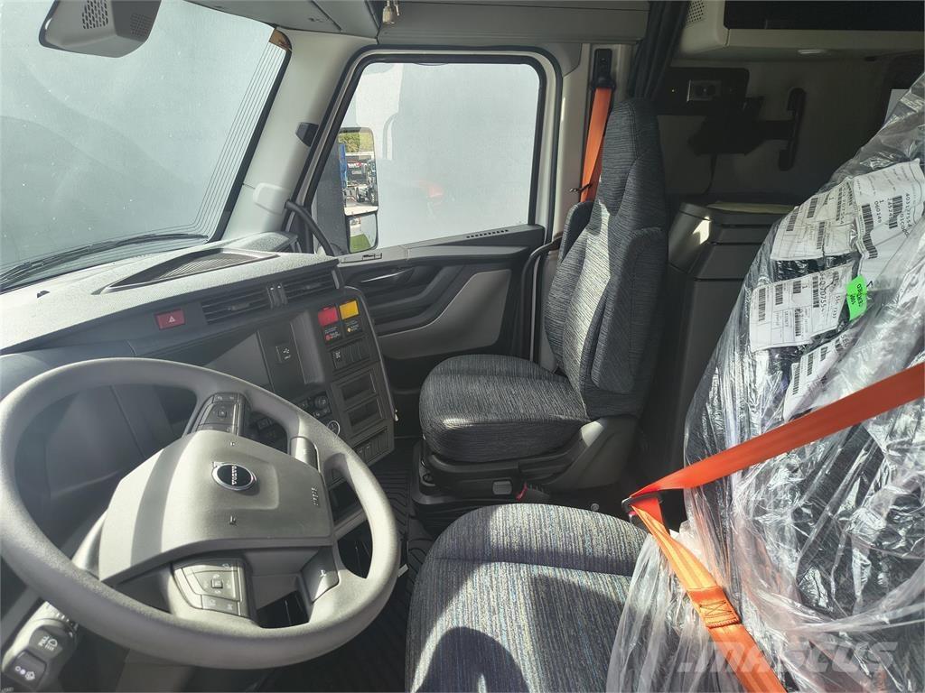 Volvo VNL64T860 Vlačilci