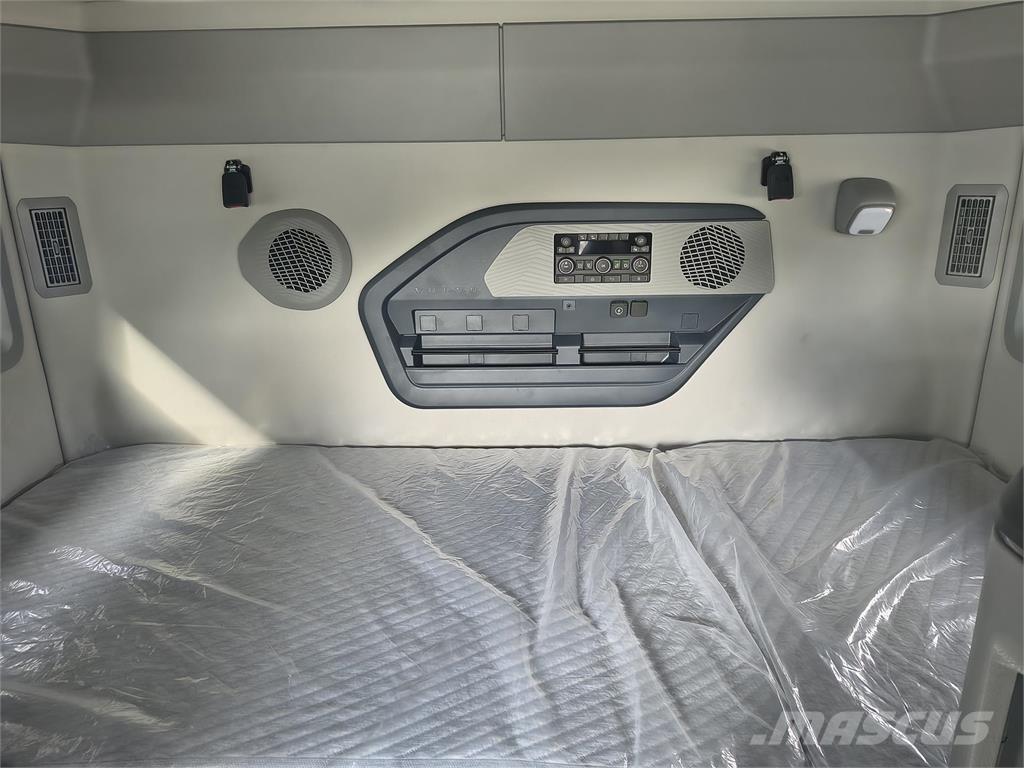 Volvo VNL64T860 Vlačilci