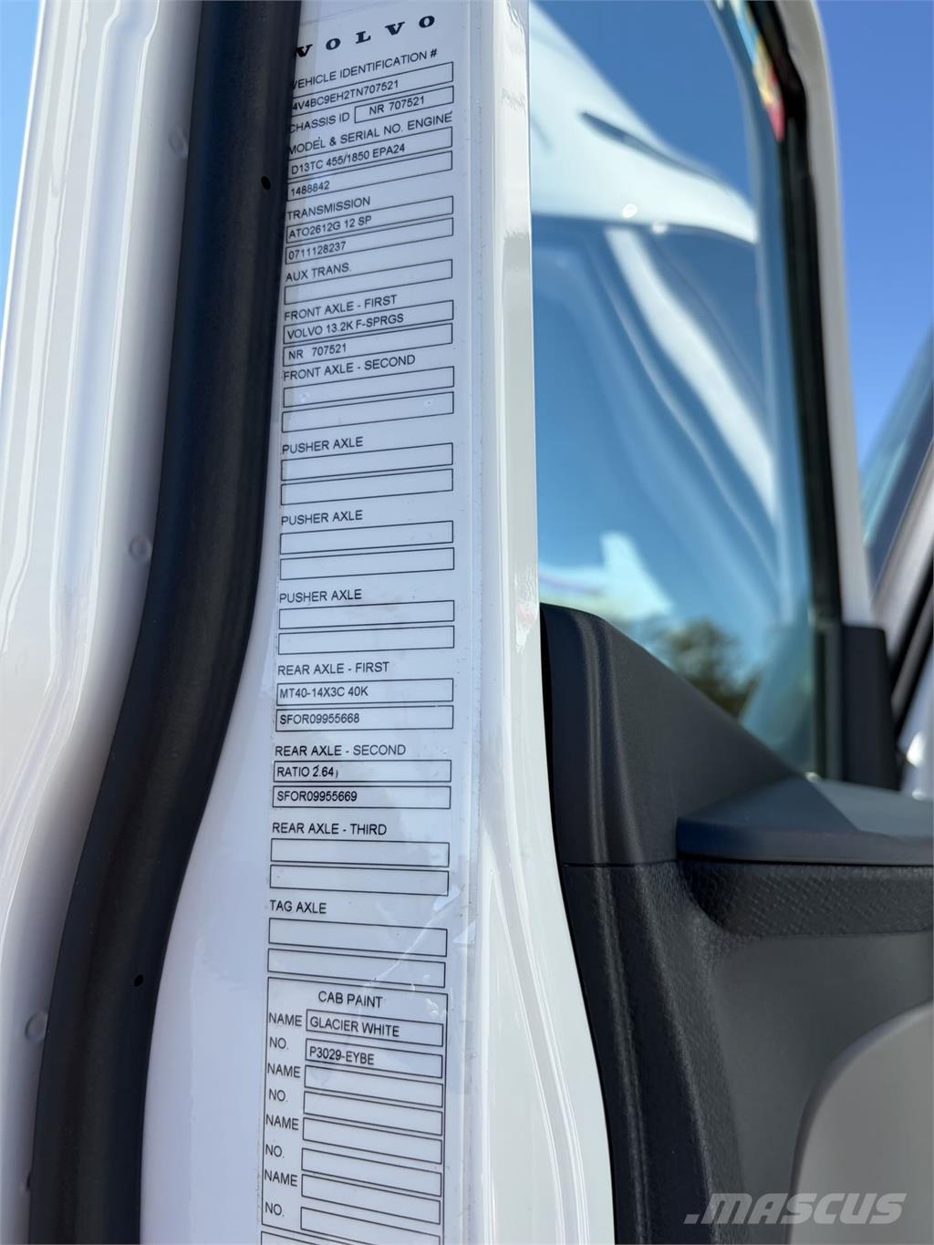 Volvo VNL64T860 Vlačilci