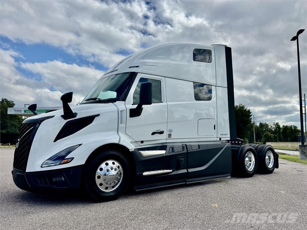 Volvo VNL64T860 Vlačilci