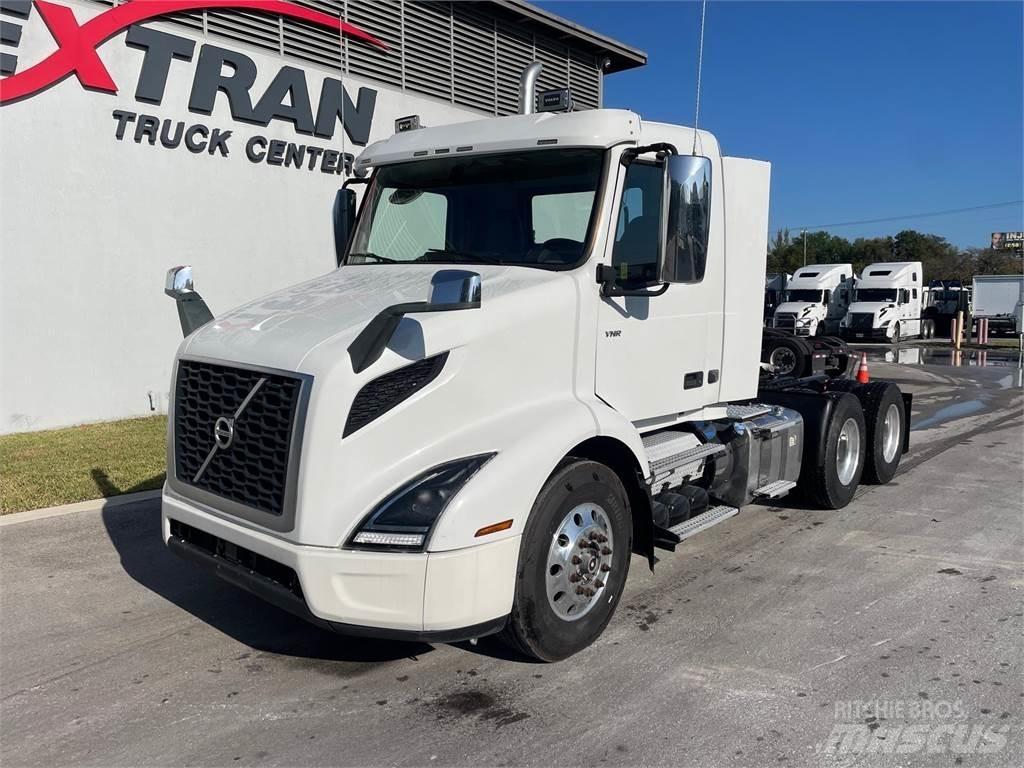 Volvo VNR64T Vlačilci