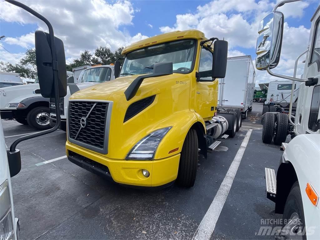 Volvo VNR64T300 Vlačilci