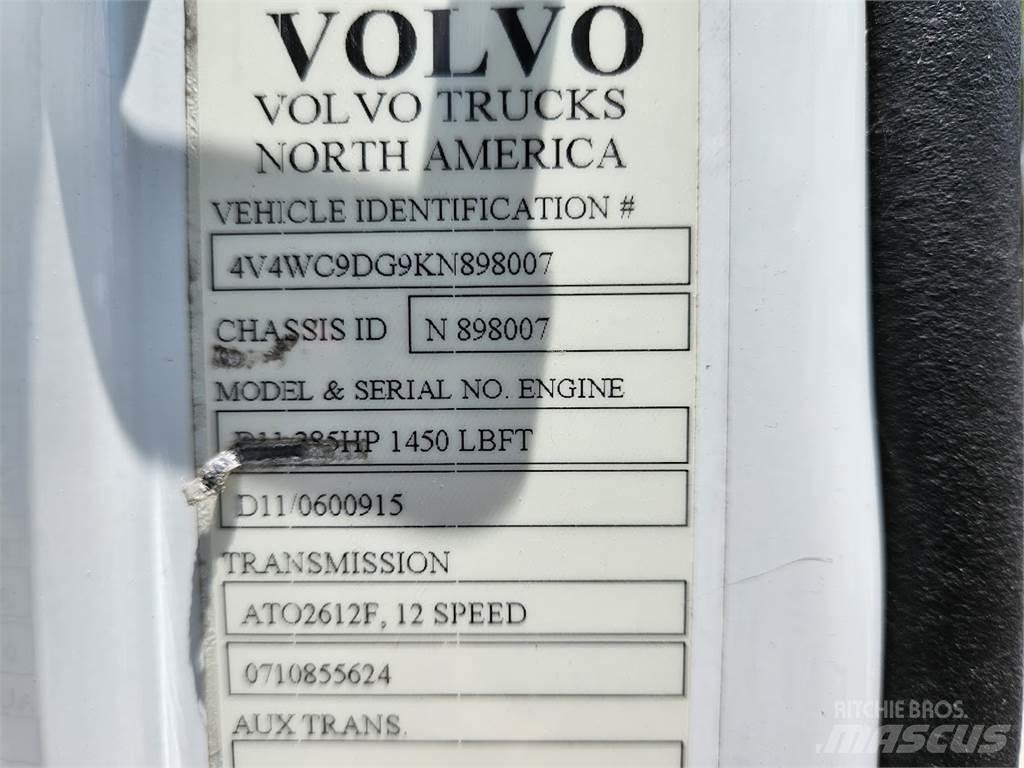 Volvo VNR64T300 Vlačilci