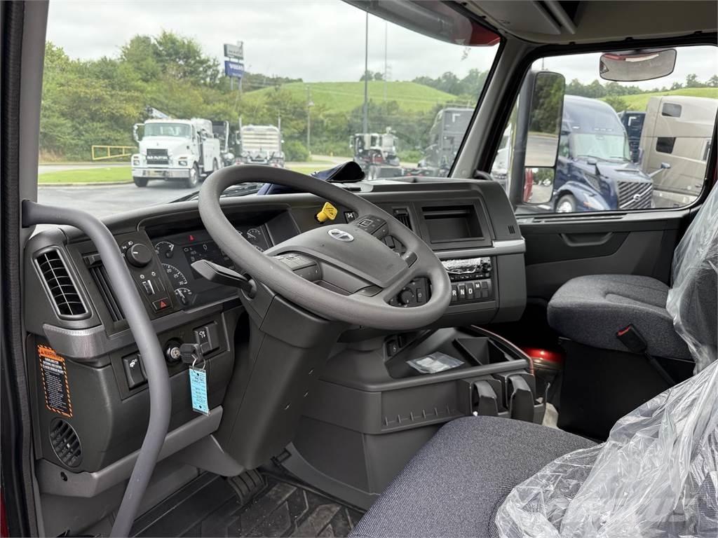 Volvo VNR64T300 Vlačilci