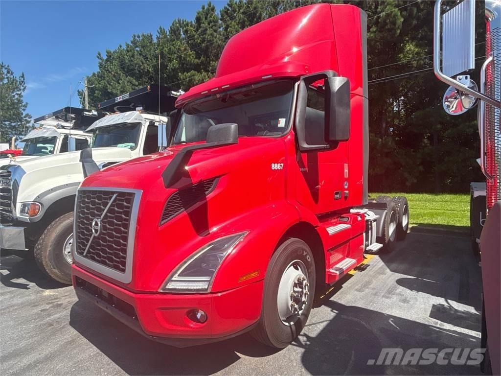 Volvo VNR64T300 Vlačilci