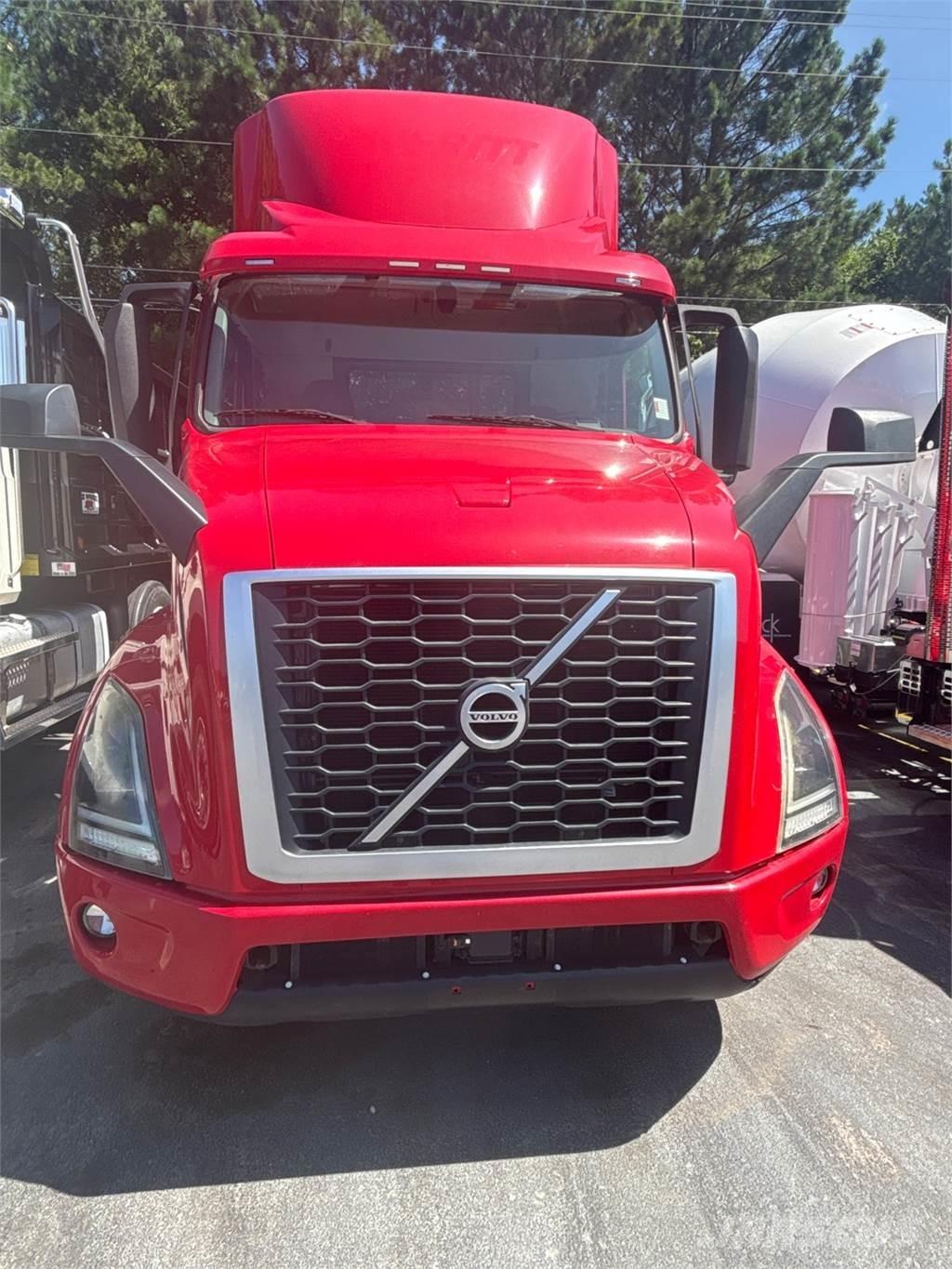 Volvo VNR64T300 Vlačilci