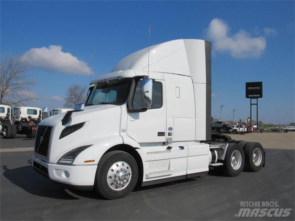 Volvo VNR64T400 Vlačilci