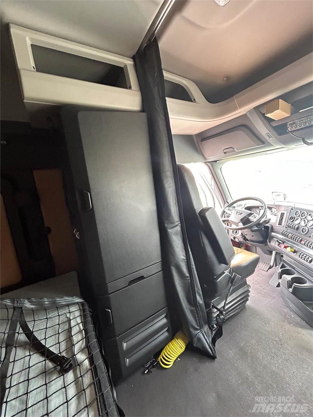 Western Star 49X Vlačilci