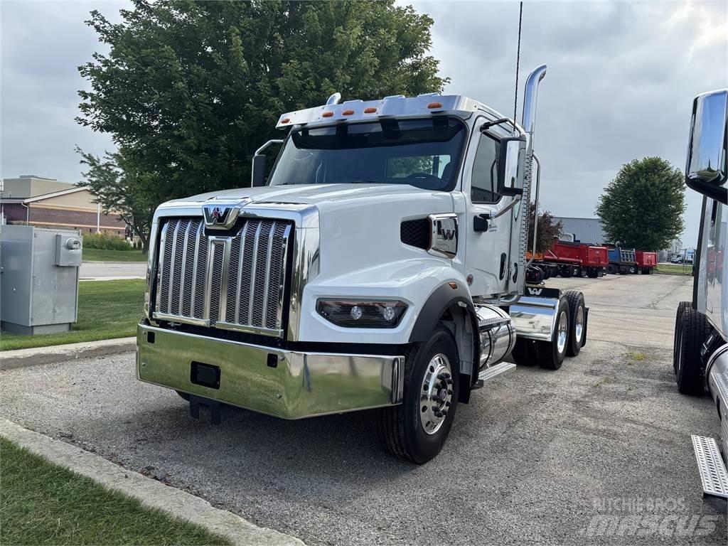Western Star 49X Vlačilci