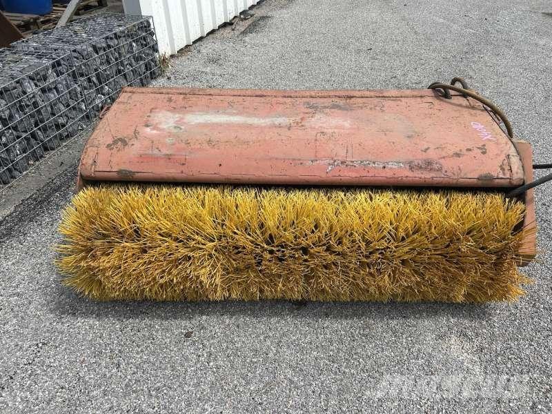  AUTRE 1700mm Pometalni stroji