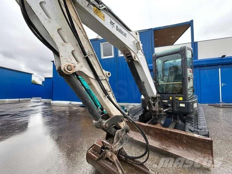 Bobcat E50 Mini bagri <7t