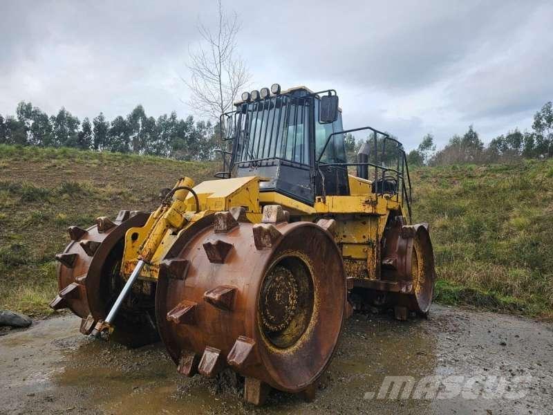 CAT 826GII Kompaktorji tal