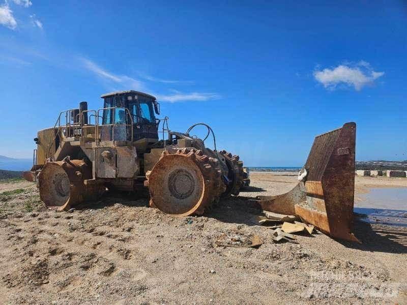 CAT 836H Kompaktorji tal