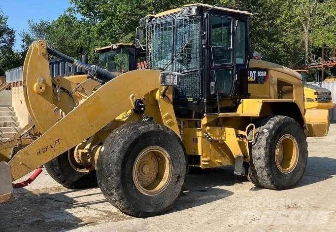 CAT 938M Kolesni nakladalci