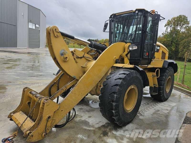 CAT 938M Kolesni nakladalci