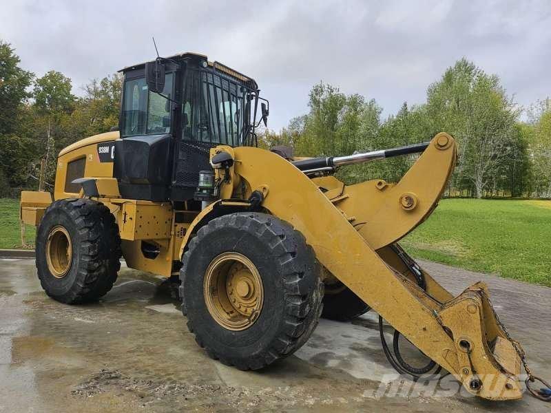 CAT 938M Kolesni nakladalci