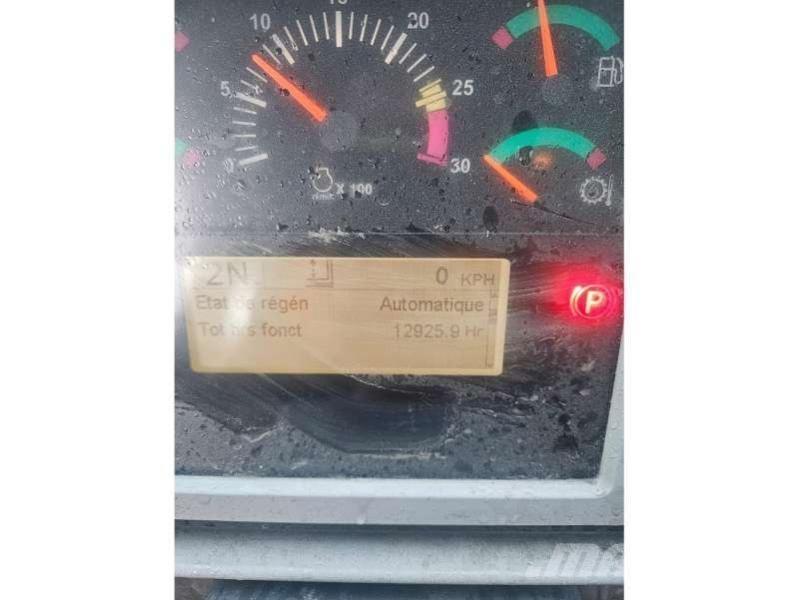 CAT 950K Kolesni nakladalci