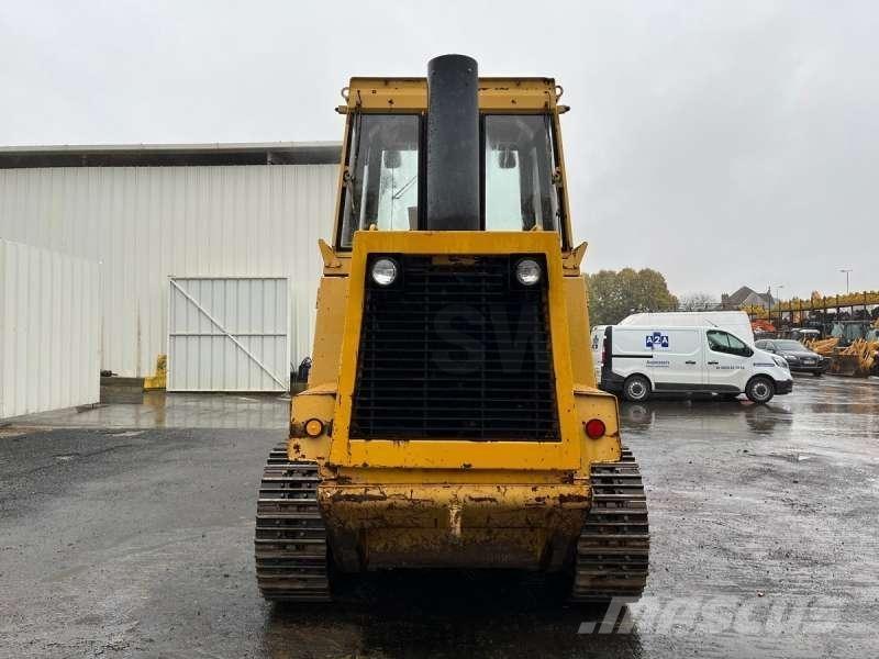 CAT 953 Crawler loaders