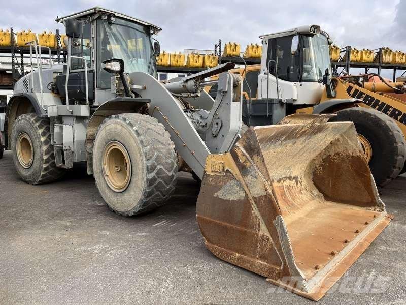 CAT 962K Kolesni nakladalci