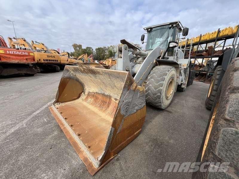 CAT 962K Kolesni nakladalci