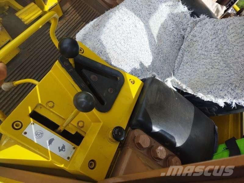 CAT 963 Nakladalci goseničarji