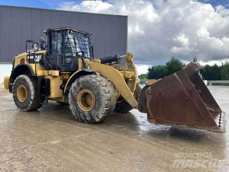 CAT 966M Kolesni nakladalci