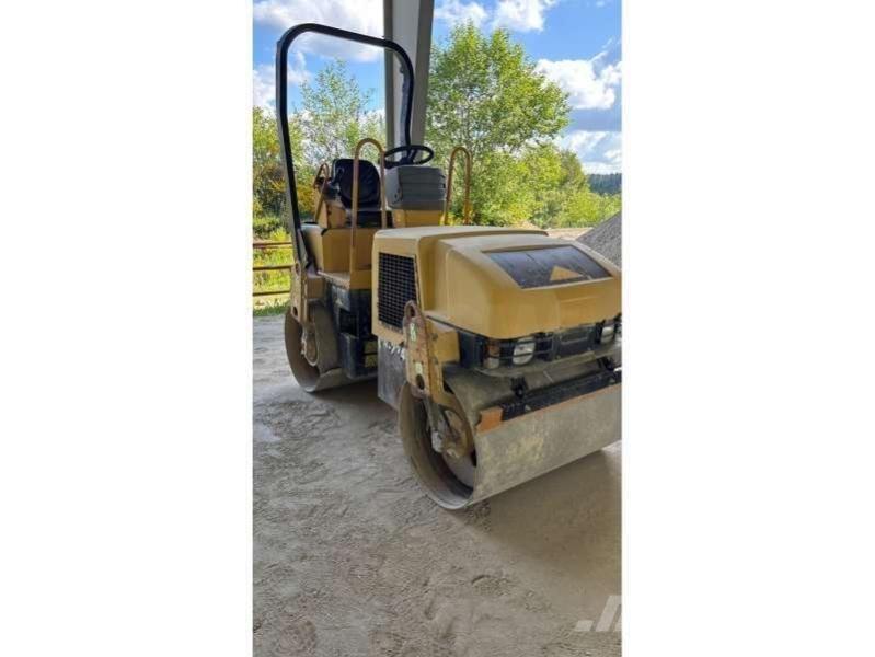 CAT CB-224E Kompaktorji tal