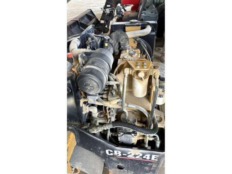 CAT CB-224E Kompaktorji tal
