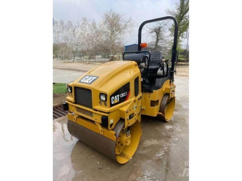 CAT CB2.7 Kompaktorji tal