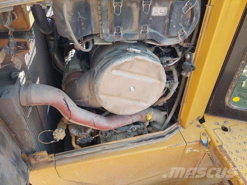 CAT D6T LGP Buldožerji goseničarji