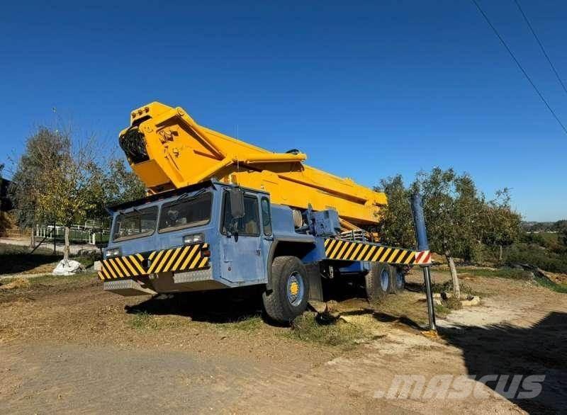 Condor 125/S Rabljeni žerjavi za vsak teren