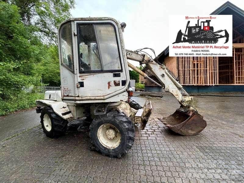 Mecalac 8CXI Bagri na kolesih