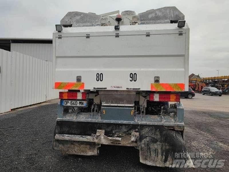 Unimog U500 Drugo