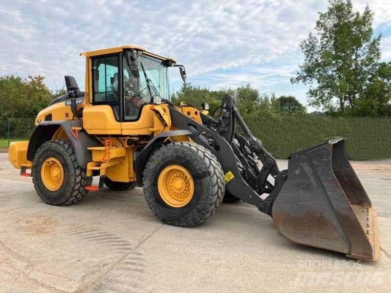 Volvo L90H Kolesni nakladalci