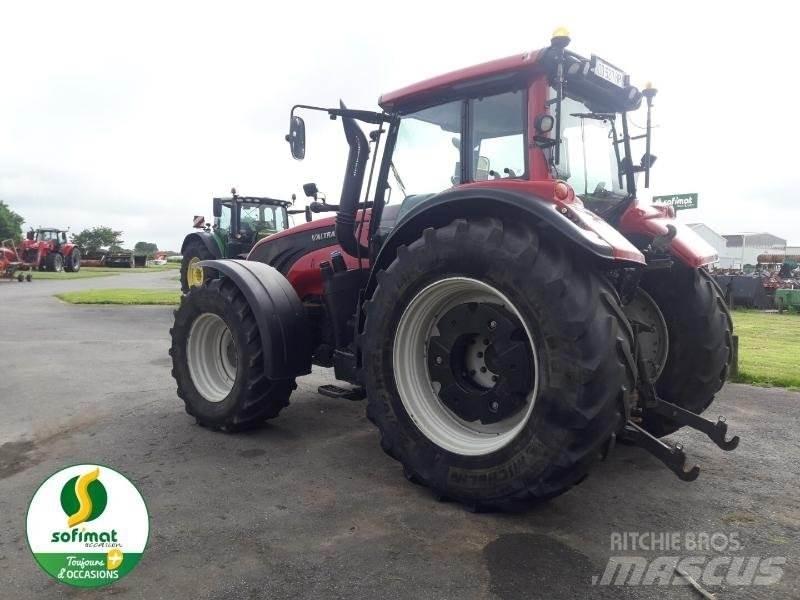 Valtra T183 Traktorji