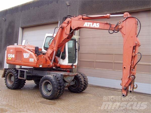 Atlas 1304M Bagri na kolesih