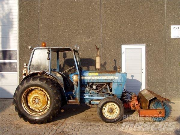 Ford 2000 Traktorji