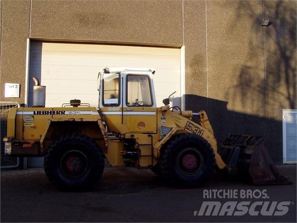 Liebherr 531 Kolesni nakladalci