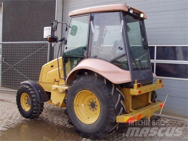 New Holland NH95 Traktorji
