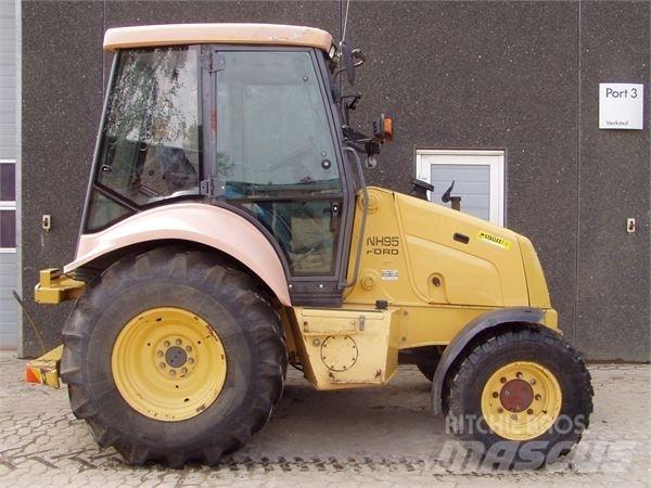 New Holland NH95 Traktorji