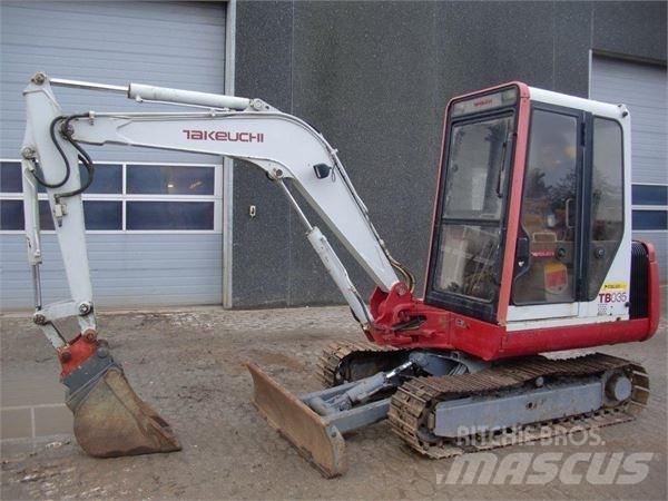 Takeuchi TB035 Mini bagri <7t