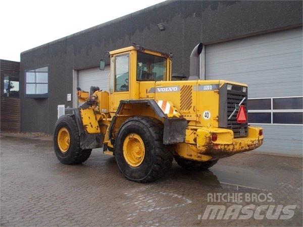 Volvo L120D Kolesni nakladalci